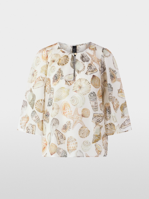 Delicate blouse with shell print