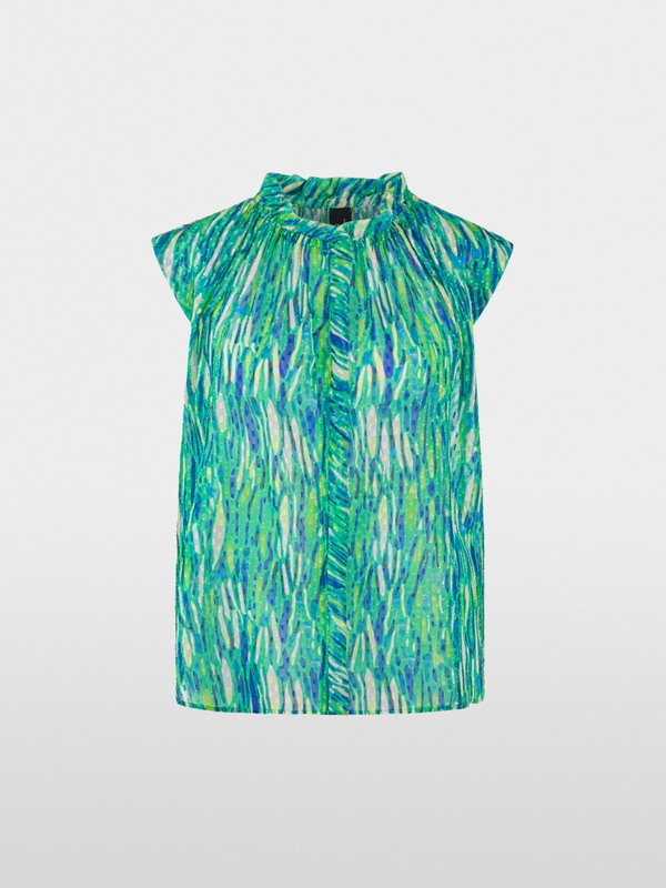 Feminine top with ruffles