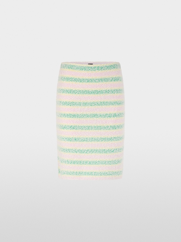 Jupe bouclée tricotée en Allemagne