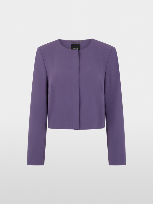 Short jacket with shoulder emphasis