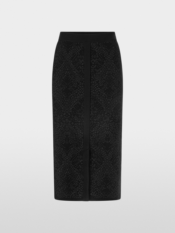 Rock Knitted in Germany