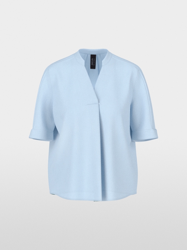 Short-sleeved blouse