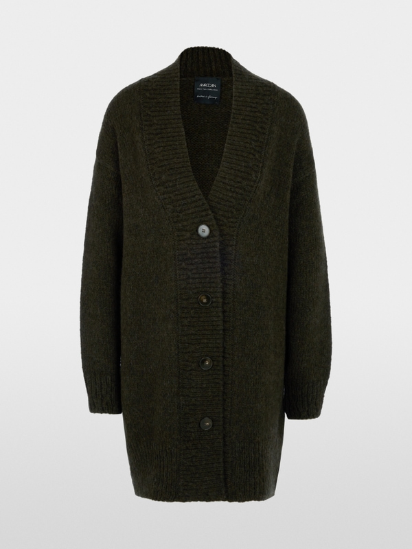 ‘Knitted in Germany’ chunky-knit coat