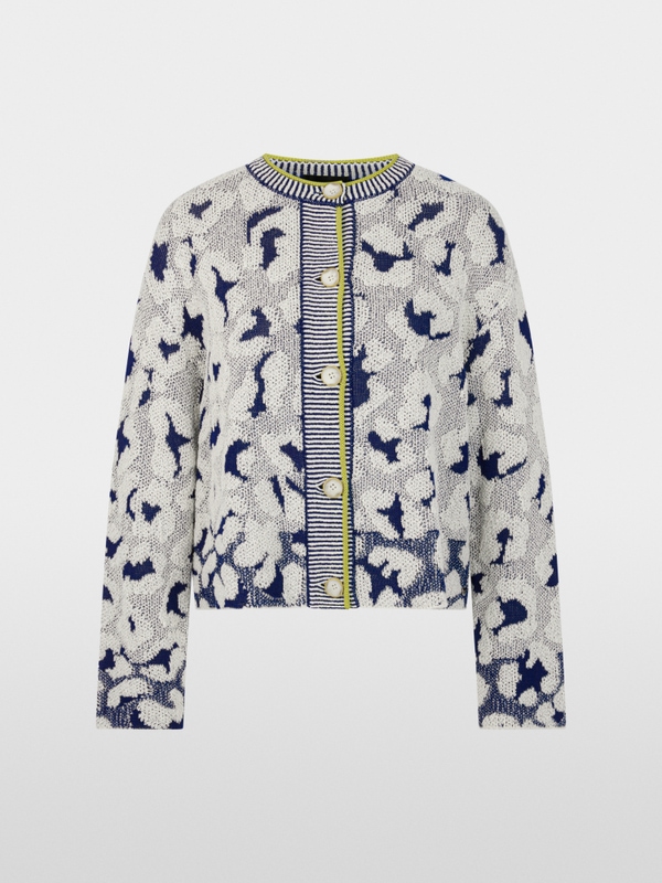 Cardigan tricoté en Allemagne