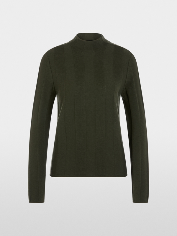 Slim-fit jumper with stand-up collar
