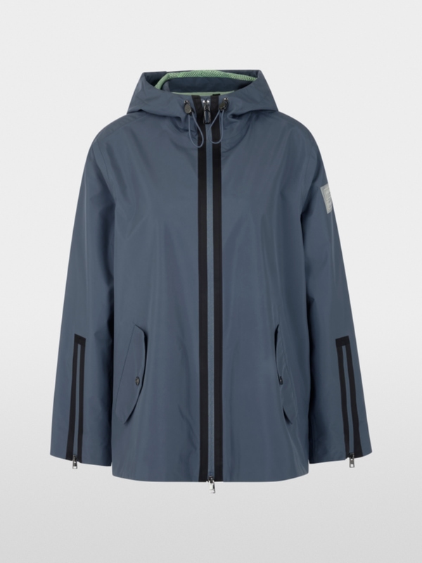 Lightweight outdoor jacket