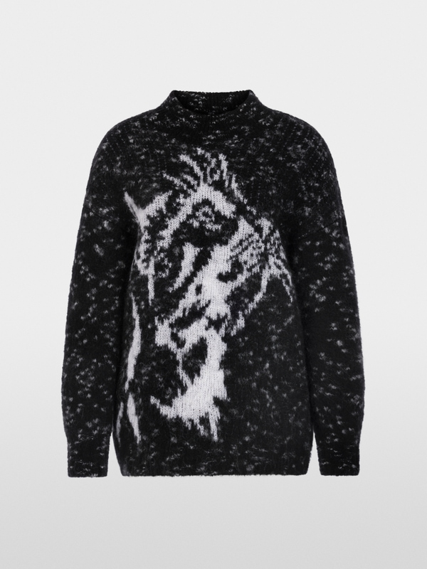 ‘Knitted in Germany’ cat jumper