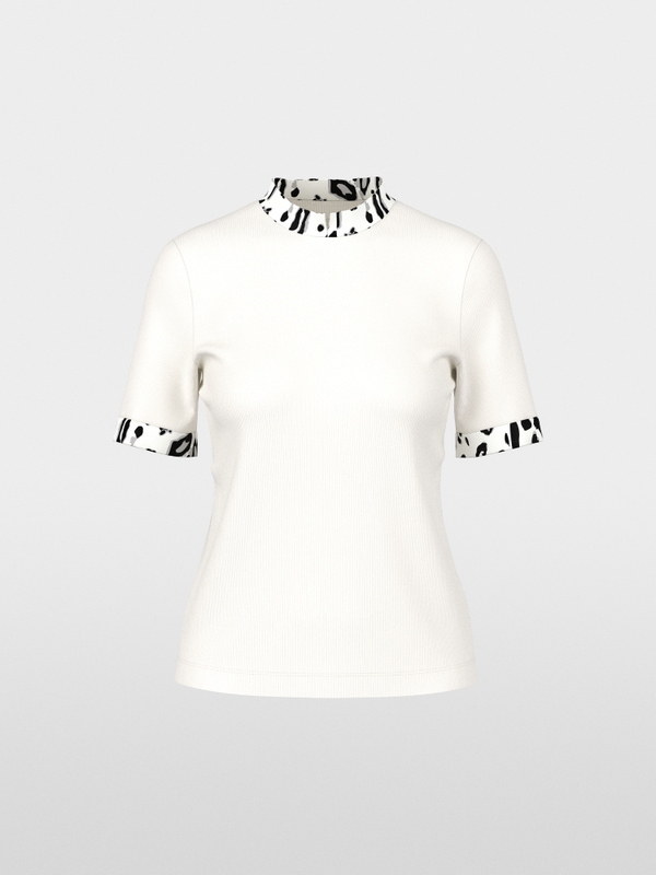 T-shirt with leopard-print sleeves