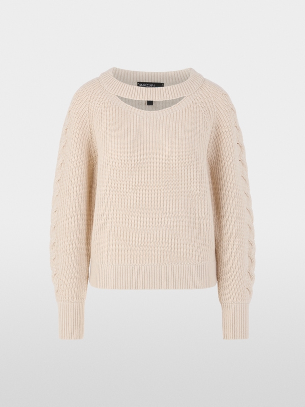 Pull découpé Knitted in Germany
