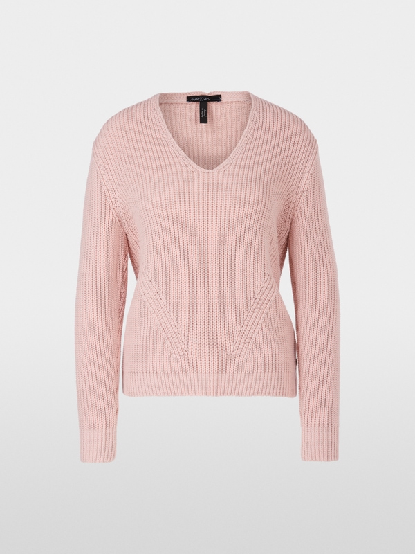 V-Neck-Pullover Knitted in Germany