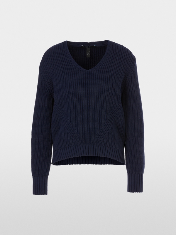 Pull encolure en V tricoté en Allemagne