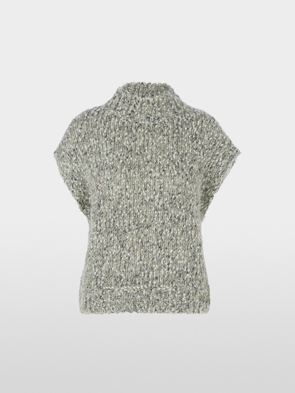 Sleeveless sweater - knitted in Germany