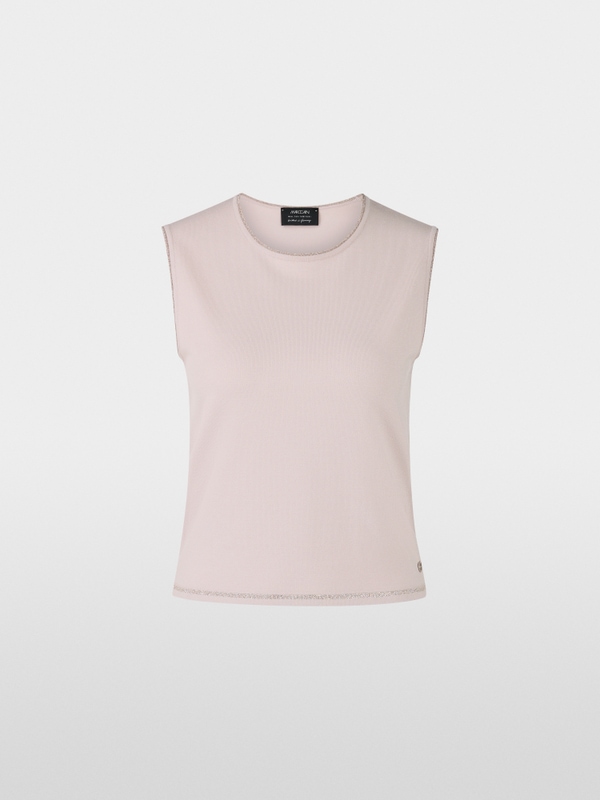 Top fin Knitted in Germany