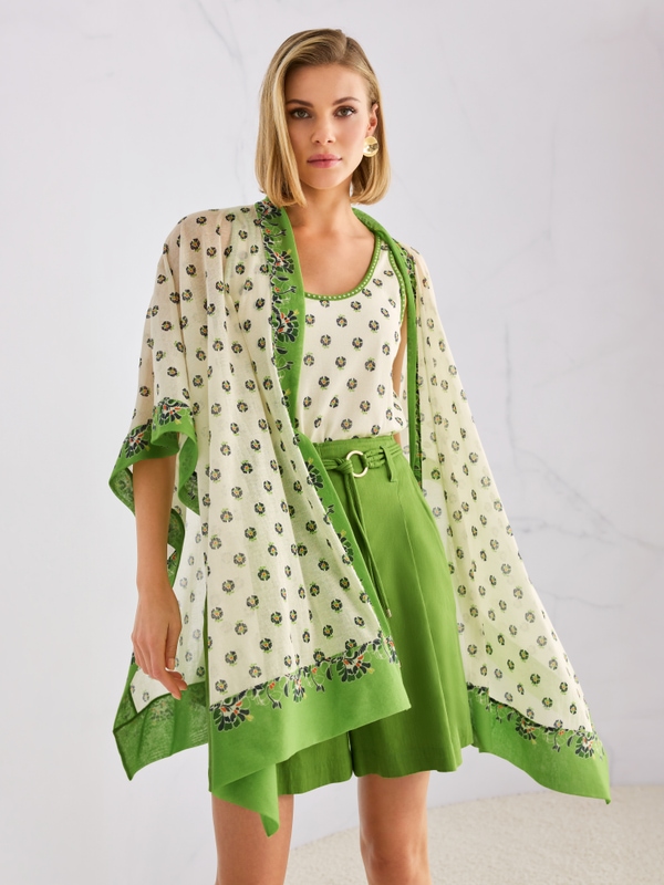 ‘Knitted in Germany’ printed cape