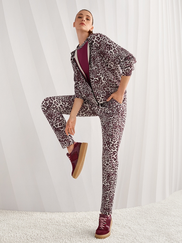 Jersey jacket with leopard print