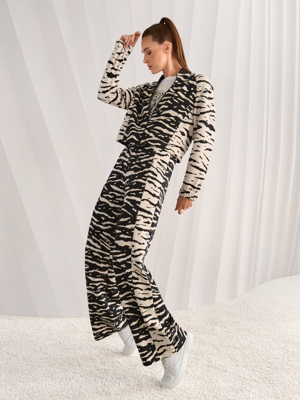 T-shirt avec applications