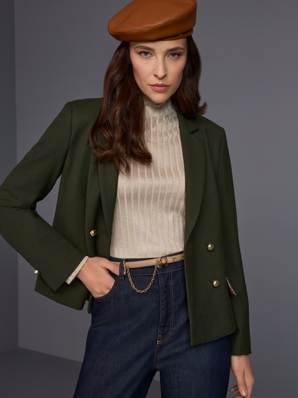 Fitted double-breasted blazer