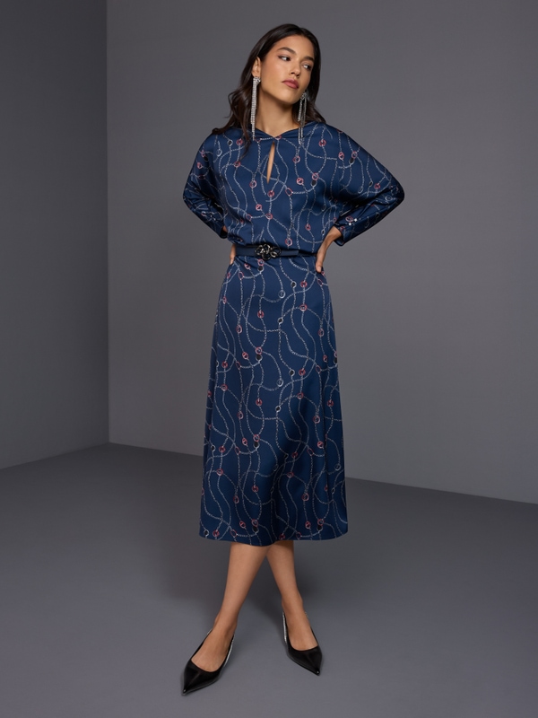 Midi dress with chain print