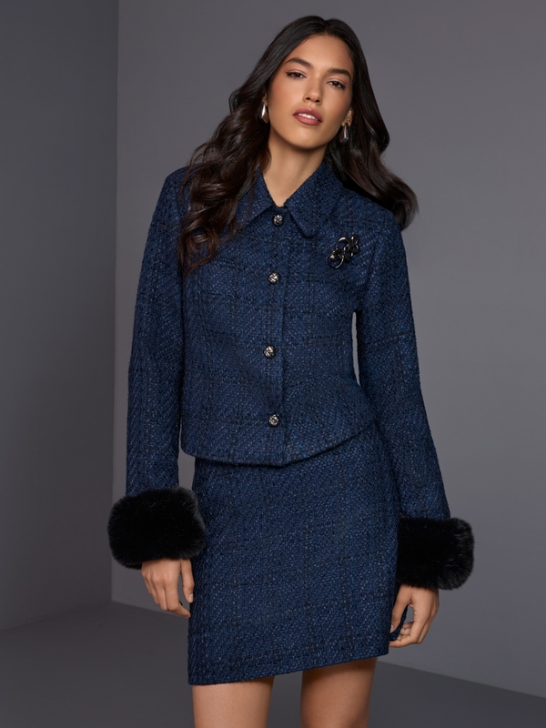 Jacket with detachable faux fur