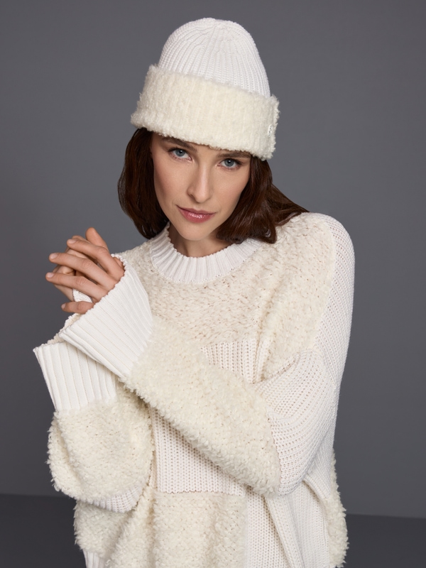 ‘Knitted in Germany’ cosy beanie