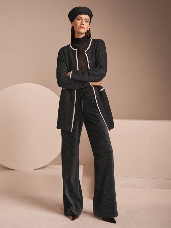Mesh-Longsleeve mit Hotfixsteinchen