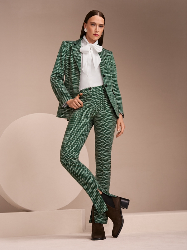 Blouse à col lavallière en coton stretch