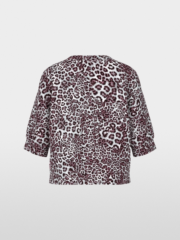 Oversized shirt with leopard print