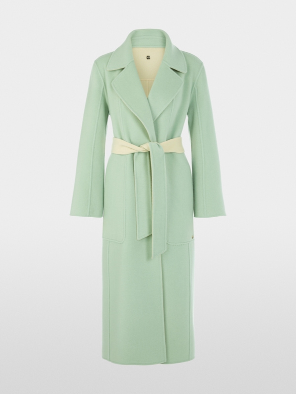 Luxurious reversible wool coat