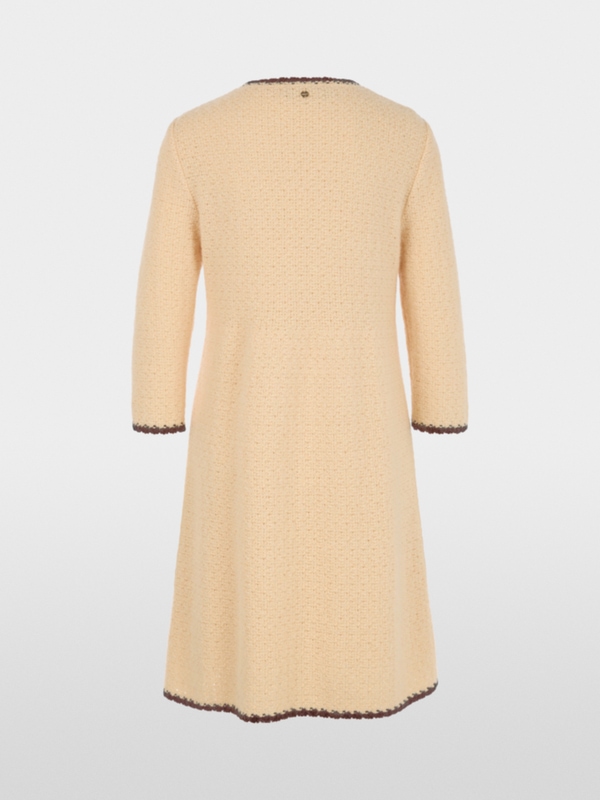 Mini-robe tricotée en Allemagne