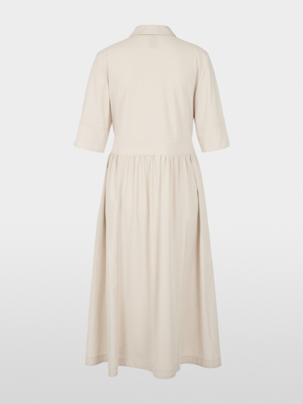 Robe mi-longue en tissu extensible