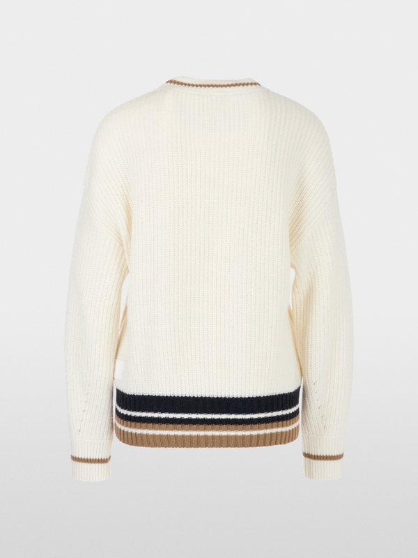 Sweater in Egg Shape Knitted in Germany