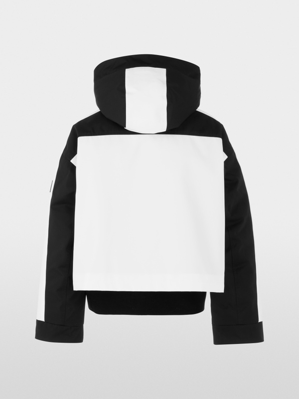 Outdoor jacket in a layered look