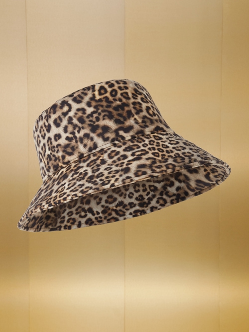Hat with all-over print