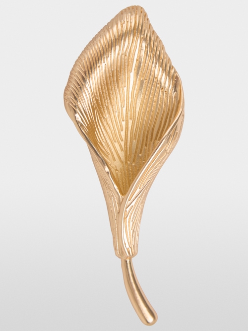 Gold-coloured calla lily brooch