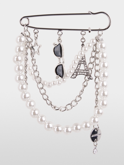 Brooch with pearls