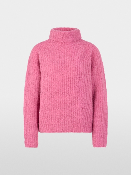 Pullover Knitted in Germany