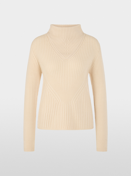 Pull à col montant Knitted in Germany