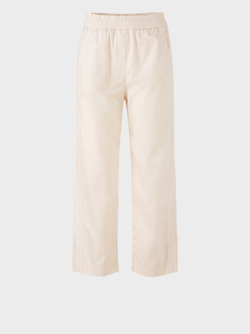 Sporty pants with mesh stripes