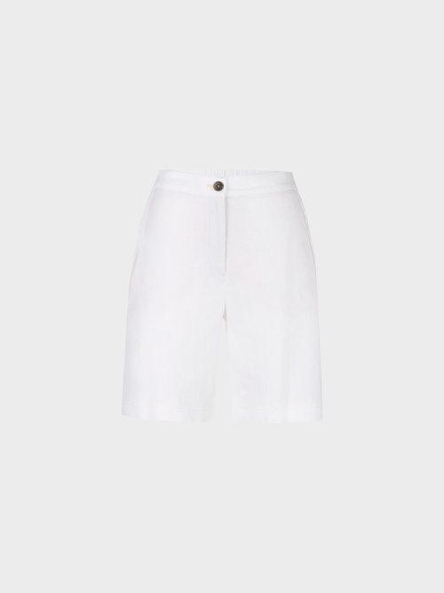 Feminine shorts with stretchy waistband
