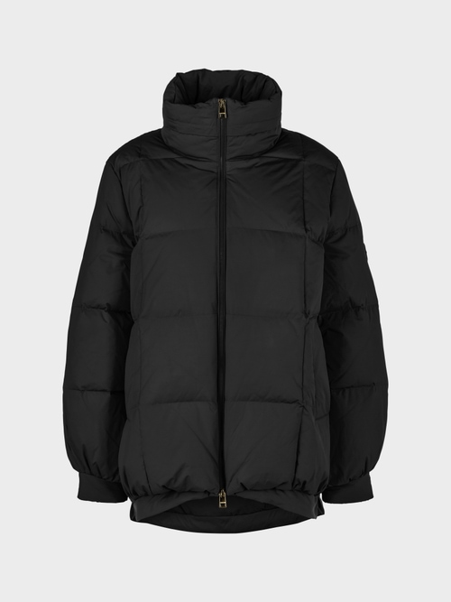 Feminine outdoor jacket