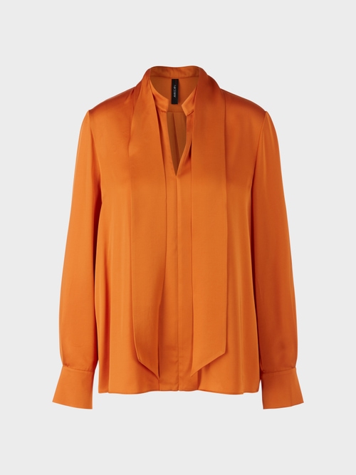 Blouse met opstaande strikkraag