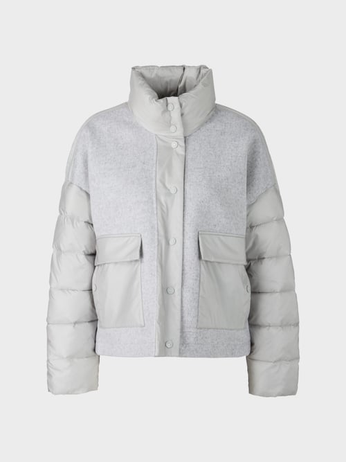 Outdoor jacket with 3M insulation