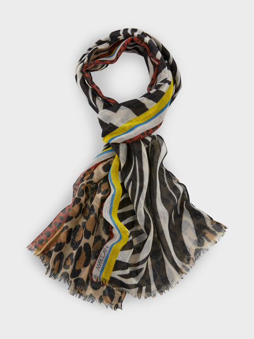 Scarf with pattern mix