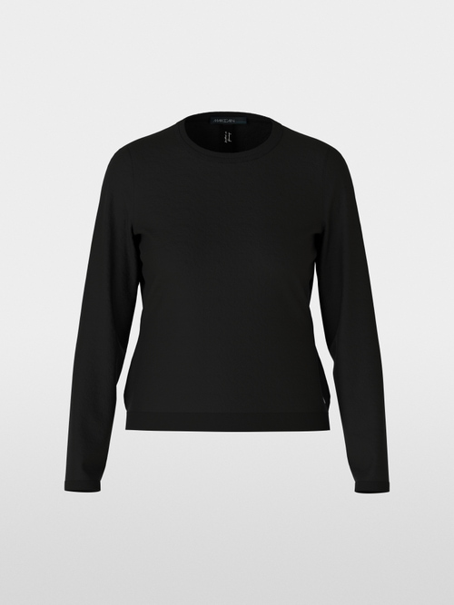 Jumper knitted in Germany