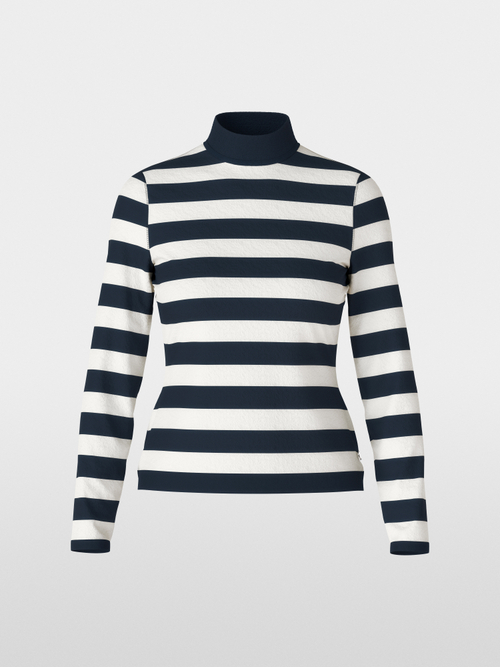 Gestreepte sweater gebreid in Duitsland