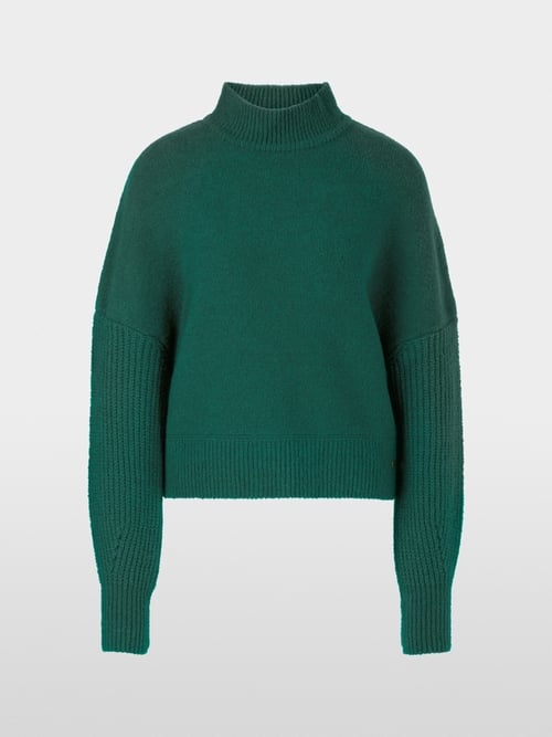Oversized sweater - knitted in Germany