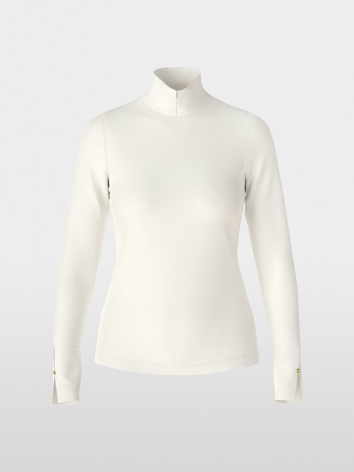 Long-sleeved T-shirt