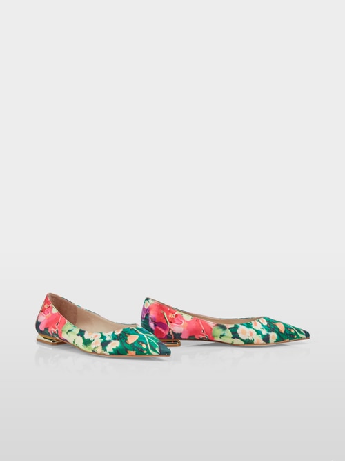 Ballerina aus bedrucktem Satin