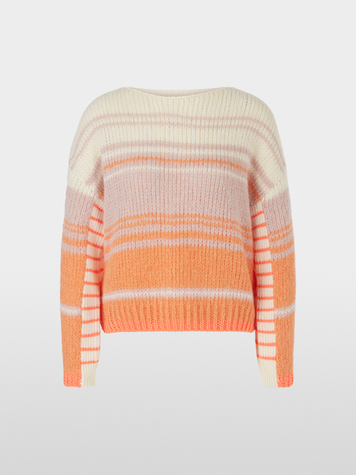 Chunky knit sweater, knitted in Germany