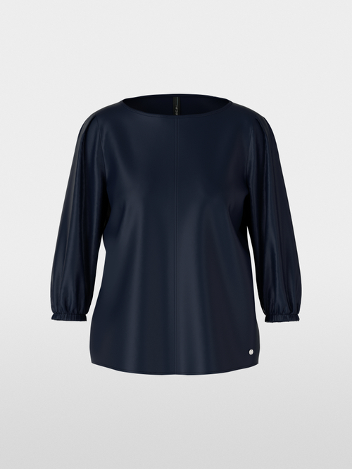 Feminine blouse in pure silk